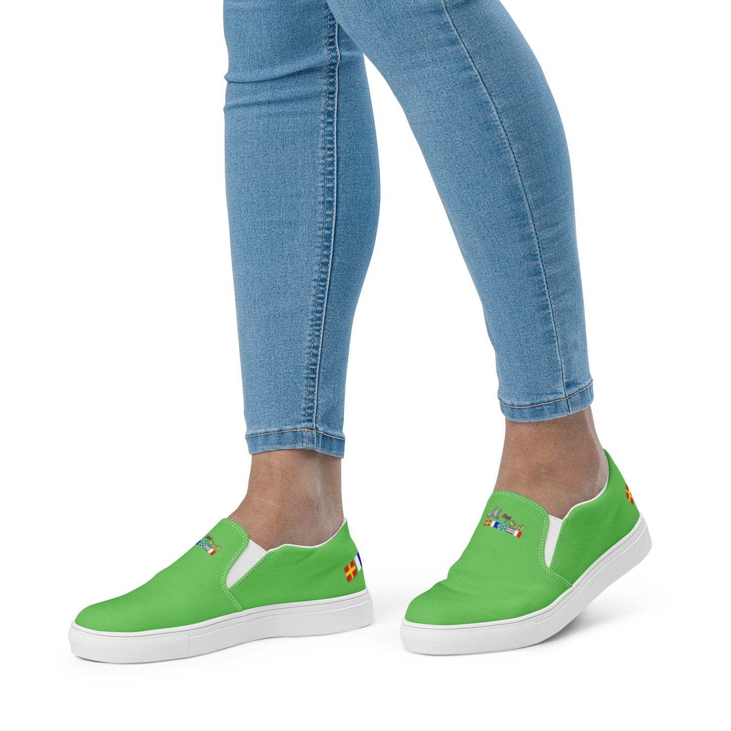 Women's slip-on canvas sneakers